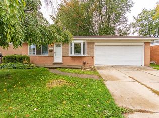 25565 Masch Ave, Warren, MI 48091