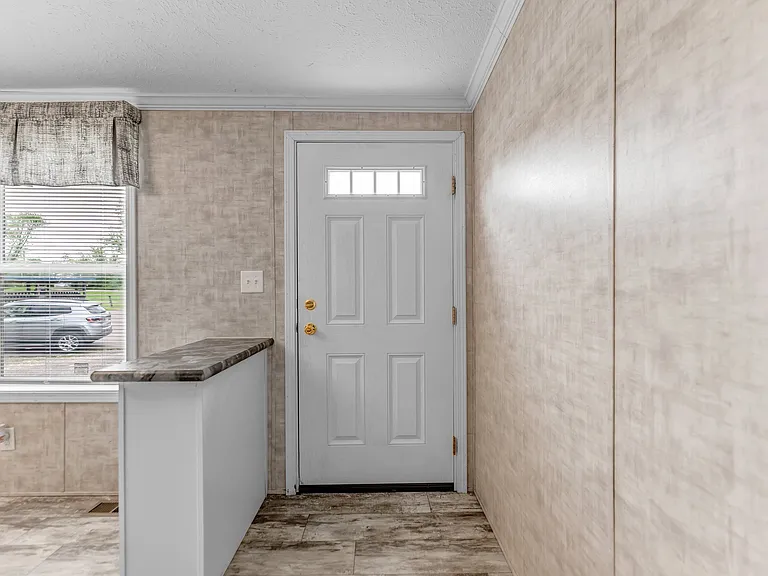 6037 Route 5 — Photo 13