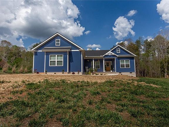 5th image of 1686 Friendship Rd
