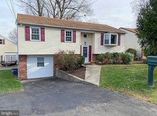 4561 Oak Ave, Feasterville Trevose, PA