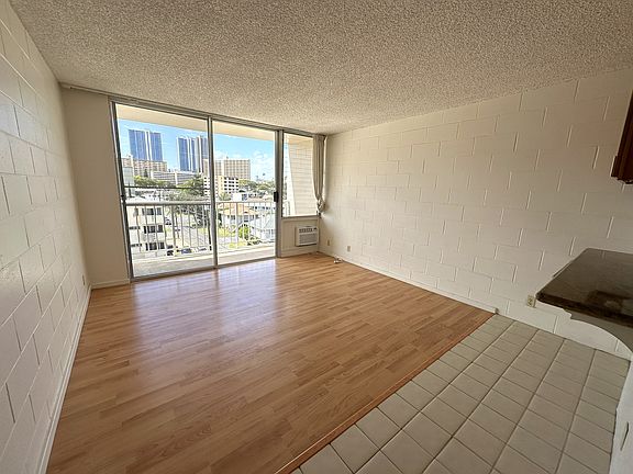 3rd image of 1717 Citron St APT 501