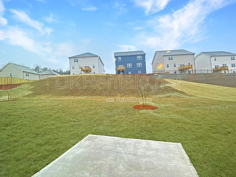 273 Summerwood Ln — Photo 18