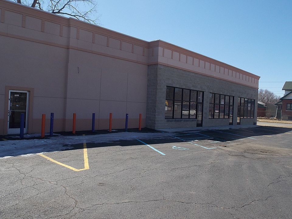 2nd image of 16331 W 7 Mile Rd