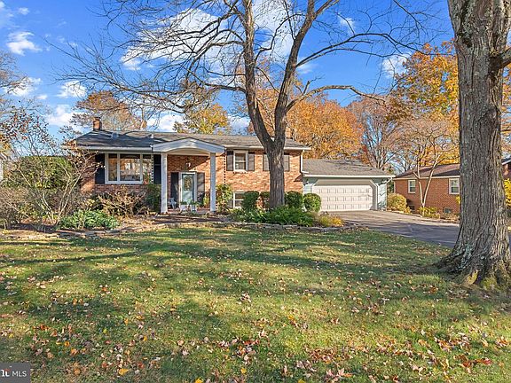 2nd image of 6725 Pine Dr