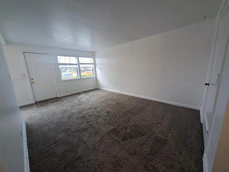 102 N Montgomery Ave #2 — Photo 4