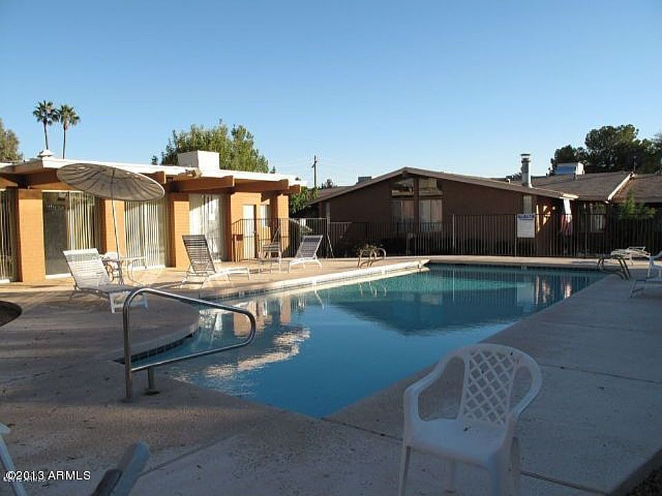 2nd image of 1718 E Campbell Ave APT 30