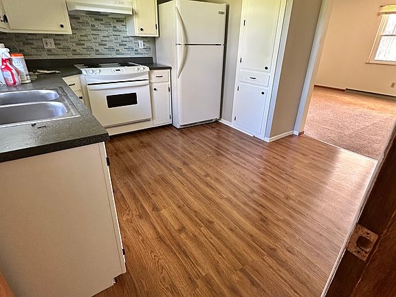 2nd image of 1148 Southcrest Dr