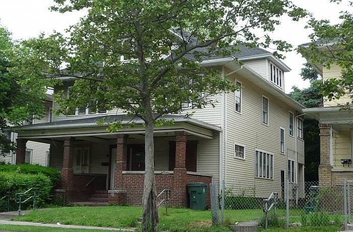 2nd image of 1215 Saint Paul St #1217