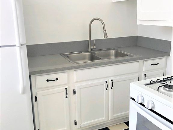 5th image of 409 S Alvarado St #8438219