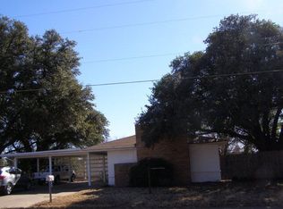 713 E 10th St, Colorado City, TX 79512