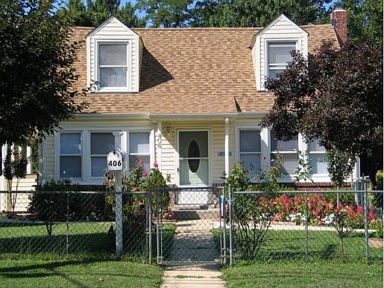 1st image of 406 Macarthur Dr