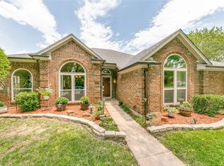 1413 Columbus Dr, Rowlett, TX 75089