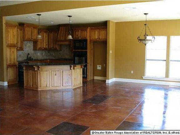 5th image of 15076 W Lakefront Dr