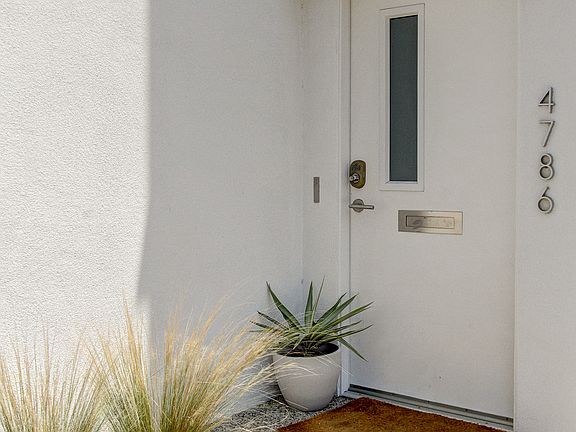 4th image of 4786 Rock Row Dr
