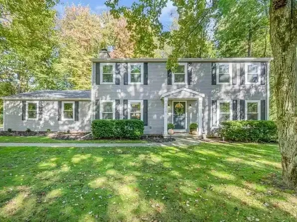 1308 Brentwood Dr, Midland, MI 48640