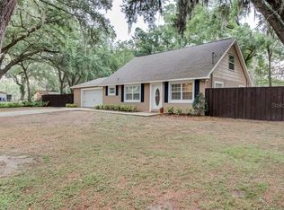 412 Old Mulrennan Rd, Valrico, FL 33594