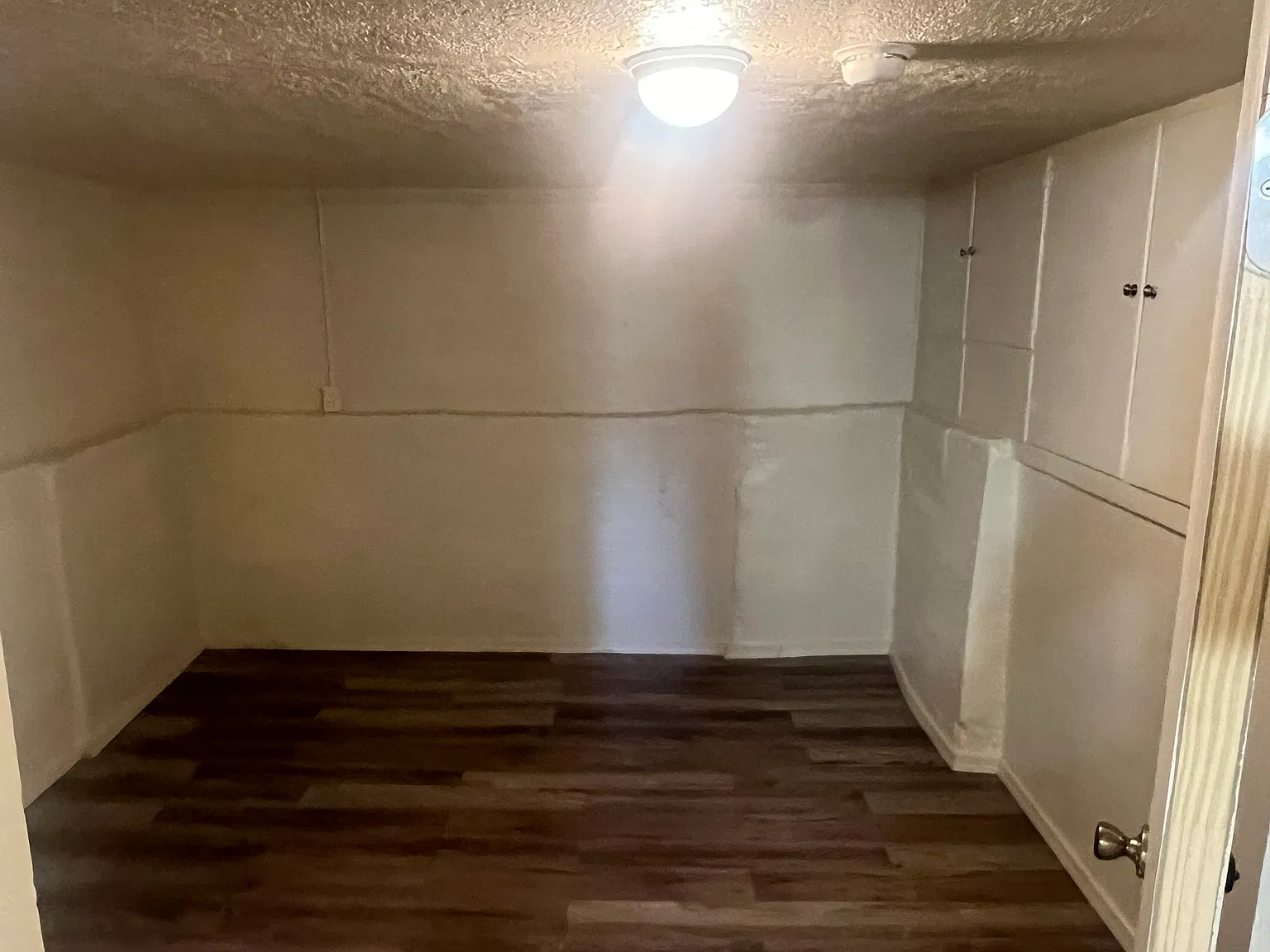 Properly Updated 1 Bedroom w/ WiFi in the Heart of East Downtown — Photo 4
