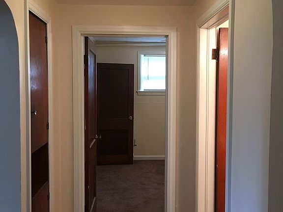 3rd image of 115 S Fairview St APT 3