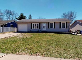 2221 Lafayette Ter, Clinton, IA 52732
