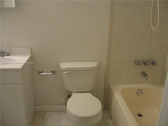 5th image of 4524 SW 54th St APT 603