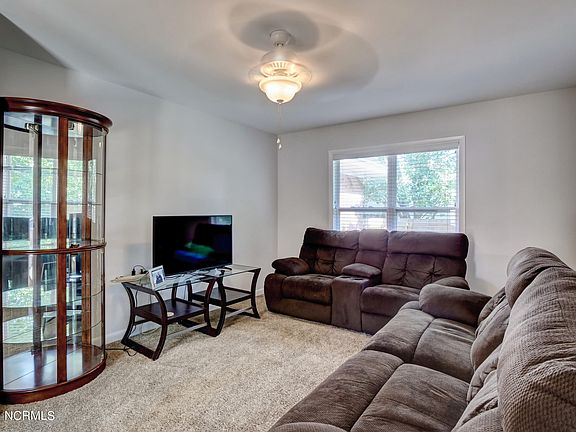 5th image of 3405 Chalmers Dr