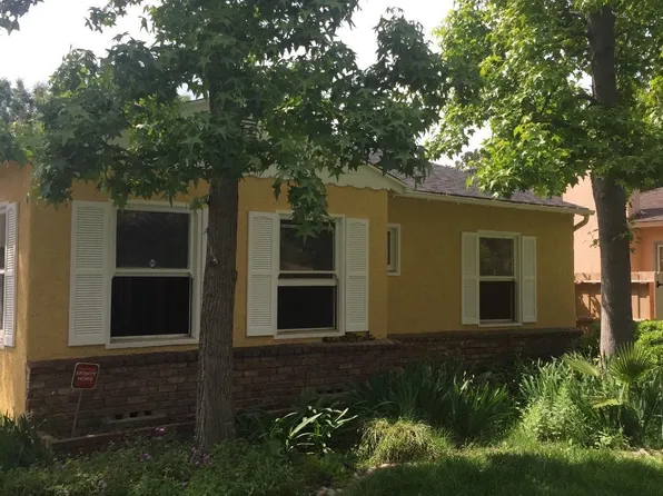 2733 N Farris Ave, Fresno, CA 93704