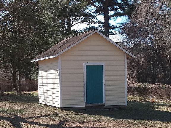 12 x 12 storage building