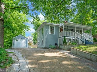 3932 Oakdale Cir, Triangle, VA 22172