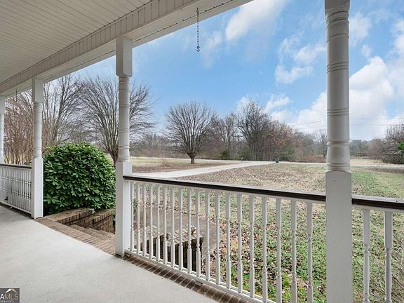 3rd image of 425 McDaniel Station Rd SW