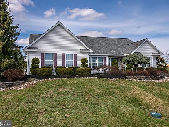 2nd image of 382 Tilden Rd