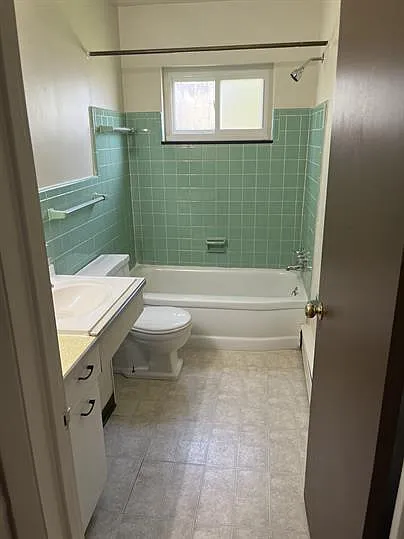 910 Cherry Dr — Photo 18
