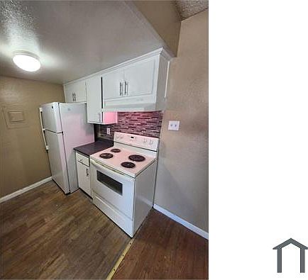 2nd image of 2619 Sherwood St #17