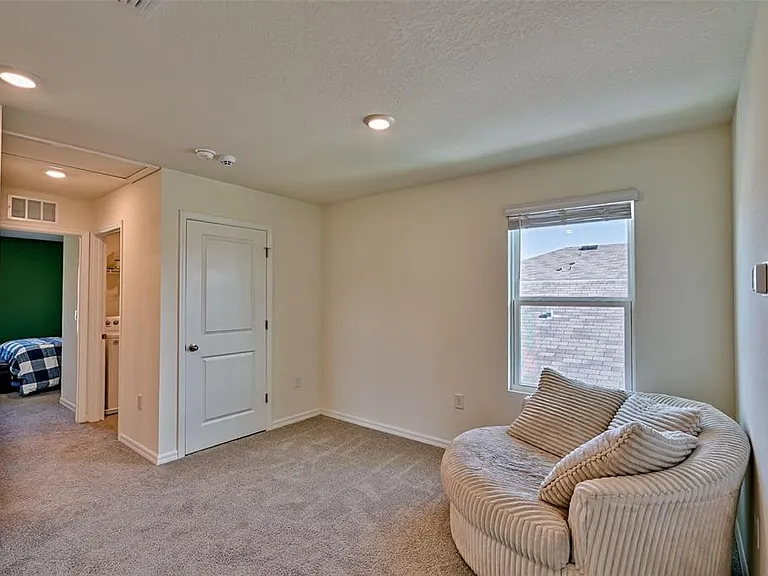 1100 NW 248th Dr — Photo 21