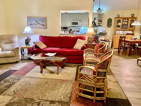 4th image of 13558 Peseta Ct