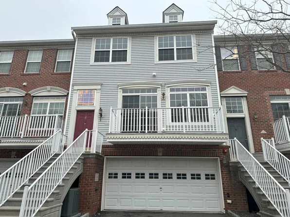 6 Ruby Ct, Jersey City, NJ 07305