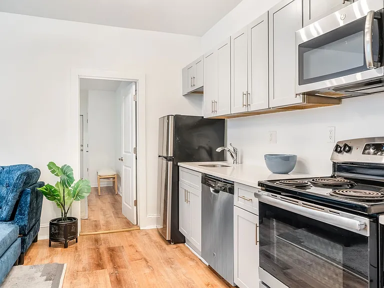 The Netherlands Apartments — Photo 14