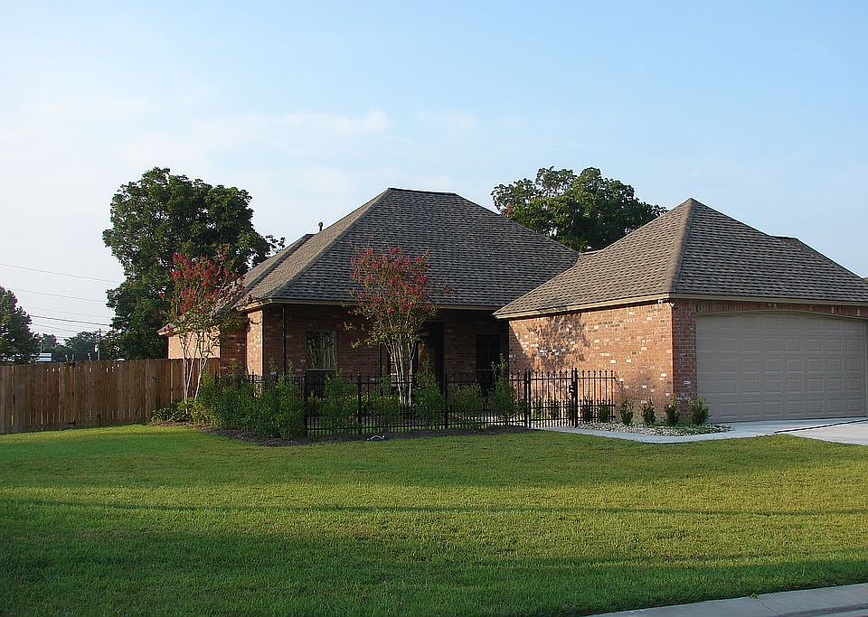 1st image of 41006 Garden Ct