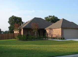 41006 Garden Ct, Gonzales, LA 70737