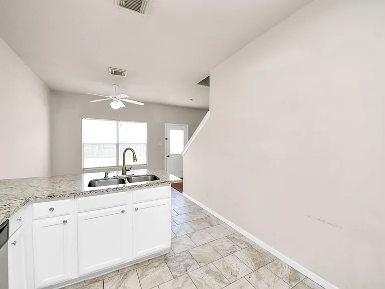 19439 Juniper Vale Cir — Photo 38