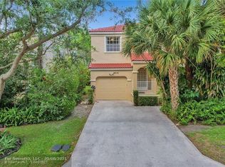 8713 NW 4th St, Coral Springs, FL 33071