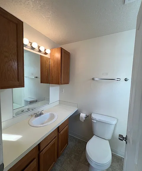 409 Meadowbrook Pl — Photo 15