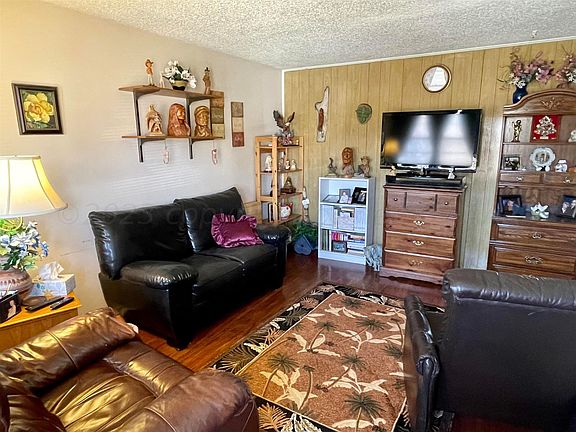 3rd image of 2916 Angelus Dr