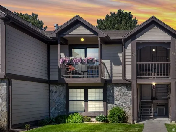 5445 S 350 E APT 30, Washington Terrace, UT 84405