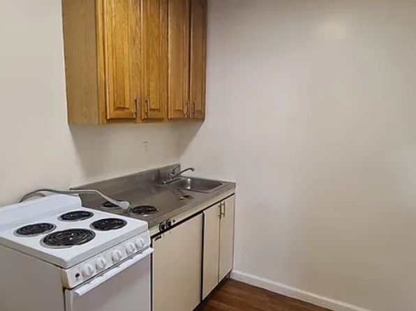142 Highlawn Ave #1