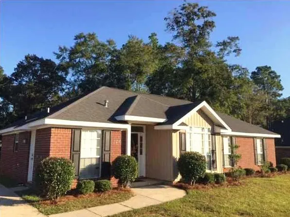 8240 Woodland Hills Dr N, Semmes, AL 36575