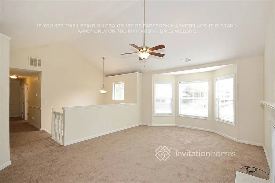 320 Ashland Manor Dr Lawrenceville, GA 30045 — Photo 2