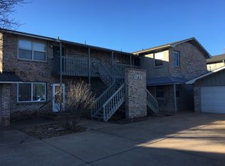 1711 E 24th Ave APT B, Hutchinson, KS 67502