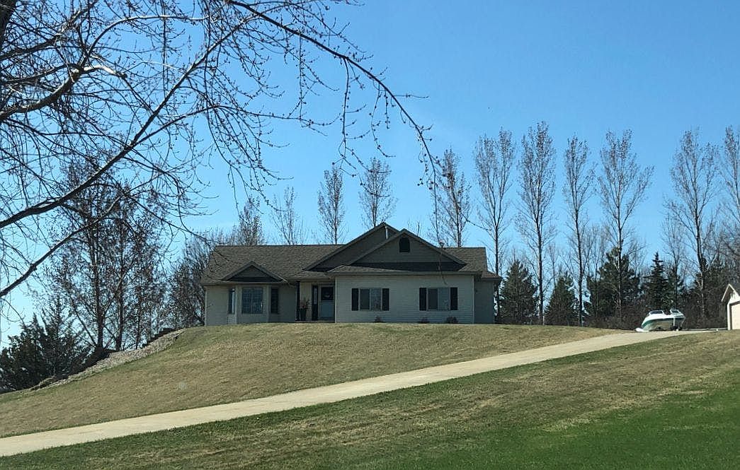 219 57th Ave NE, Willmar, MN 56201 Zillow