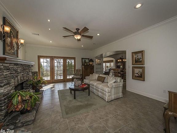4th image of 6327 Southwind Dr