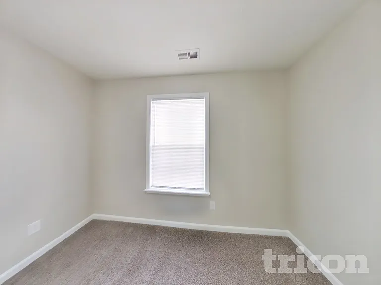 5330 Himalayan Dr — Photo 11